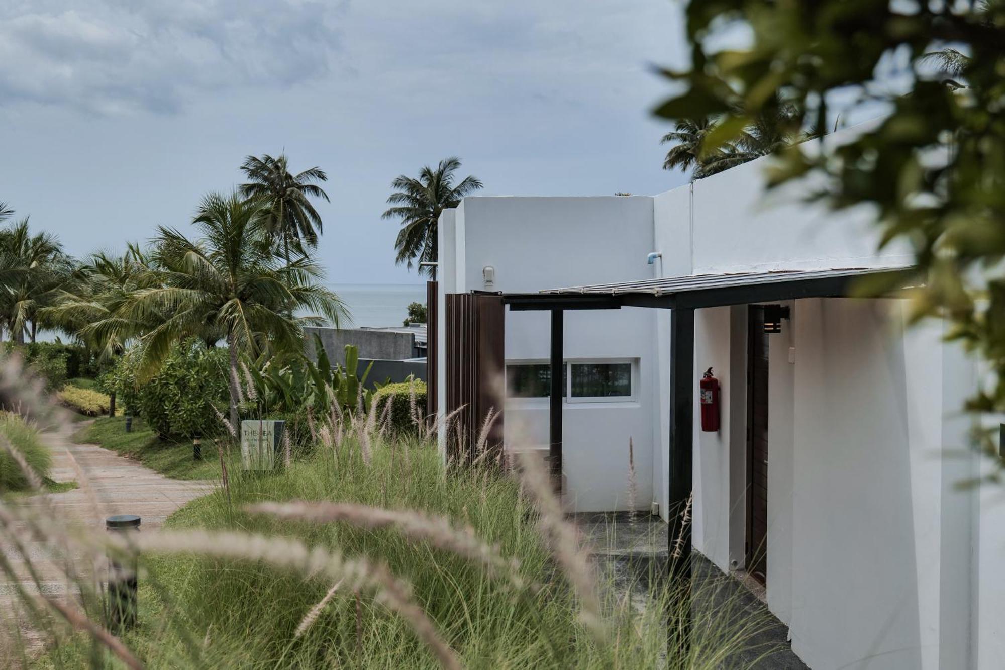 Seanery Beach Resort Bang Saphan Bagian luar foto