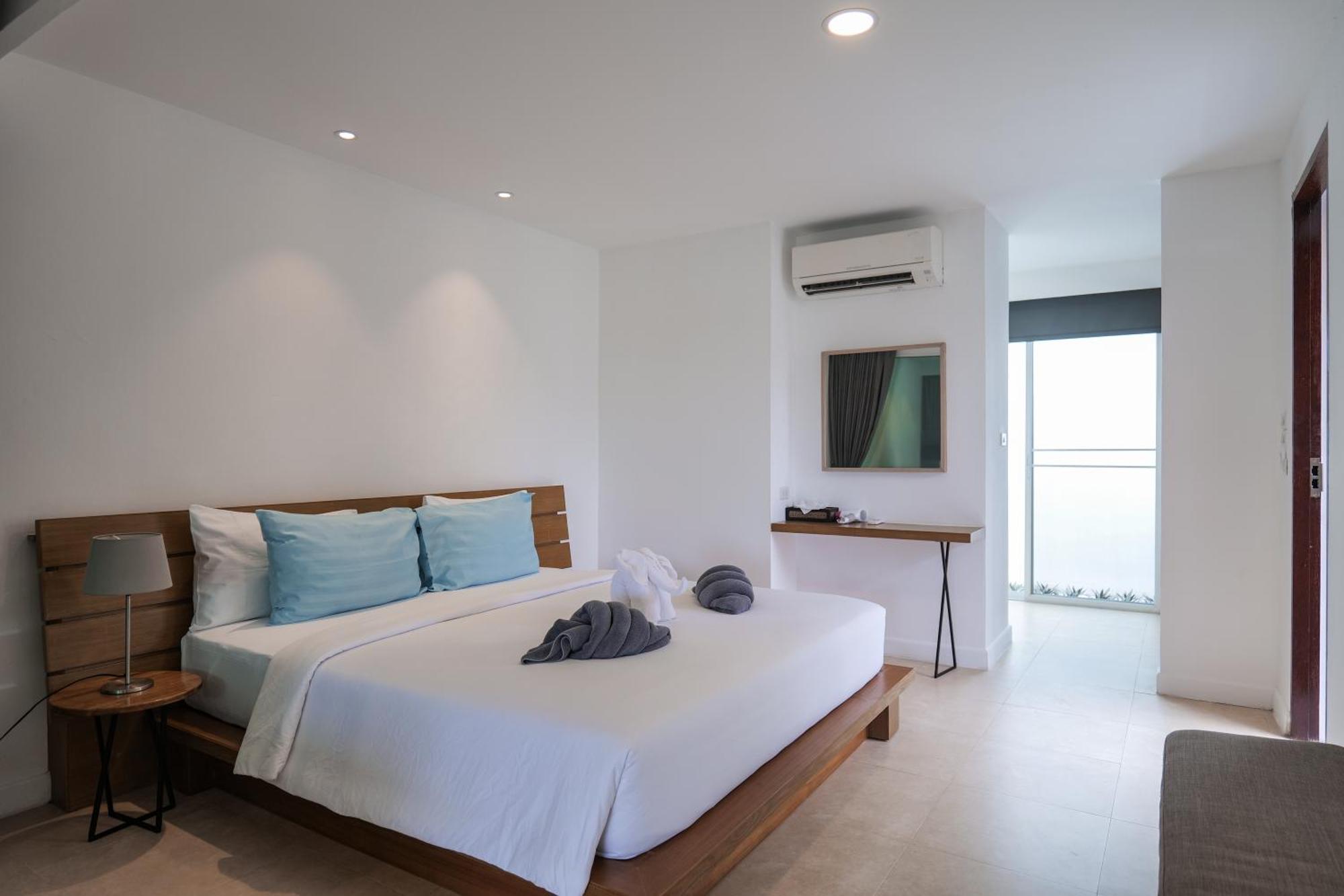 Seanery Beach Resort Bang Saphan Bagian luar foto